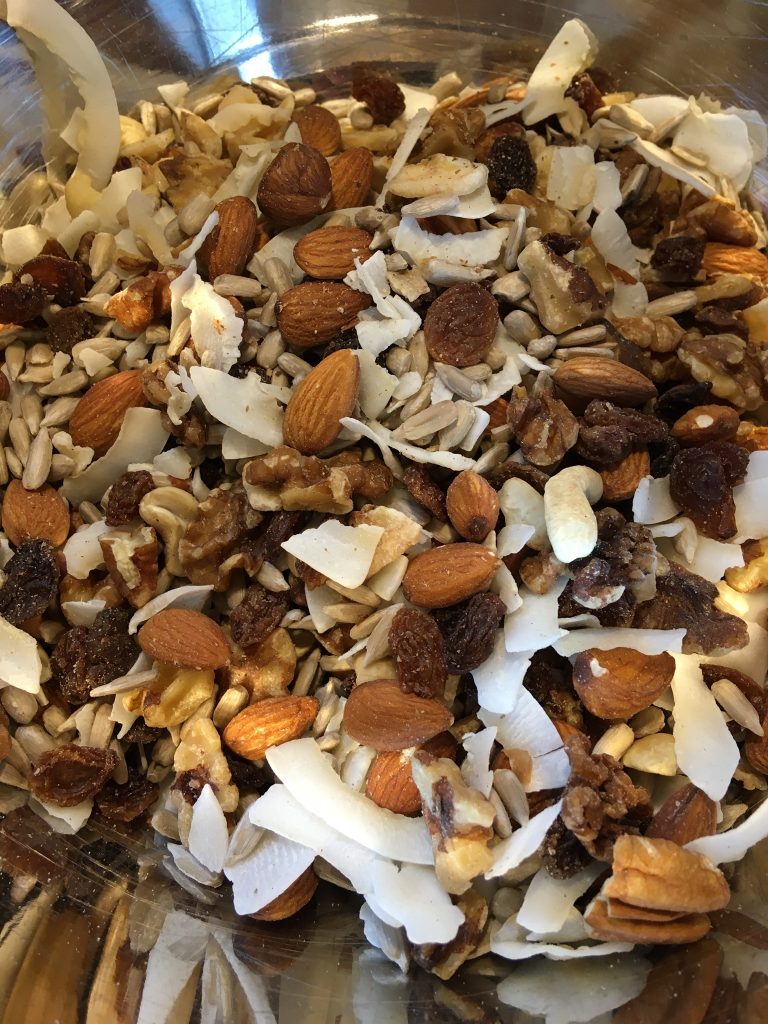Vegan fruit and nut clusters