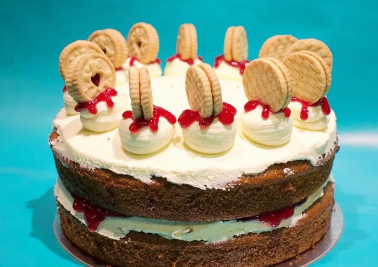 Vegan Jammie Dodger Cake